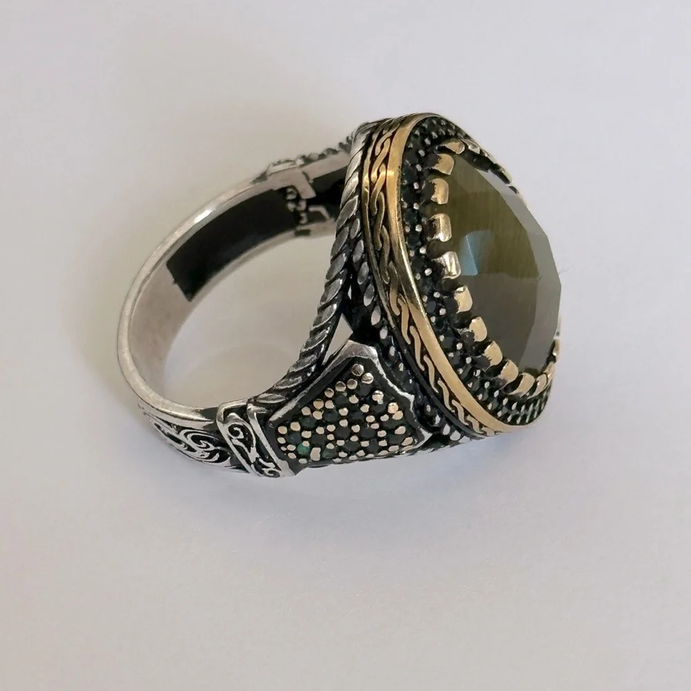 925 Sterling silver green ring